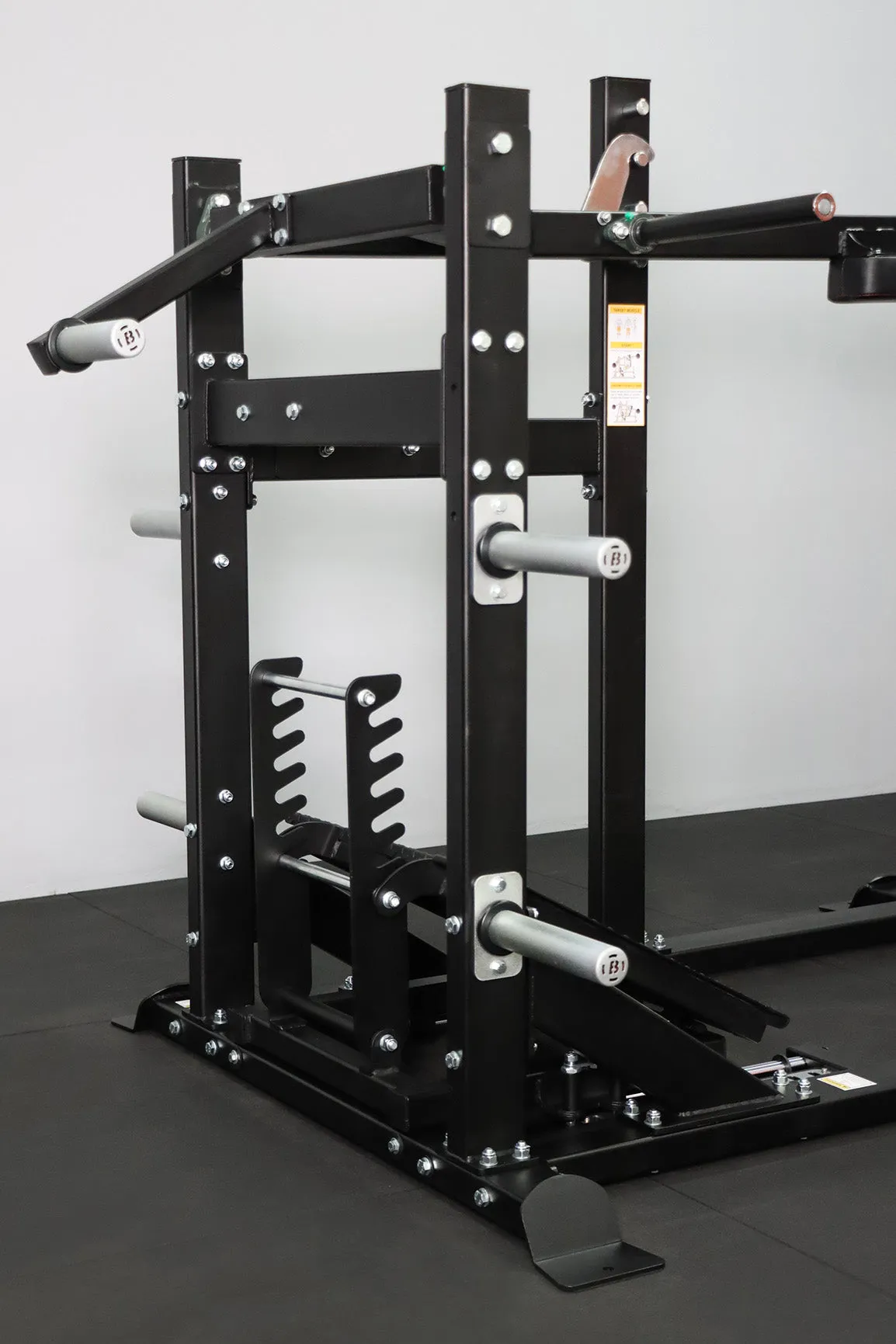 Body Iron Commercial Pendulum Squat Machine