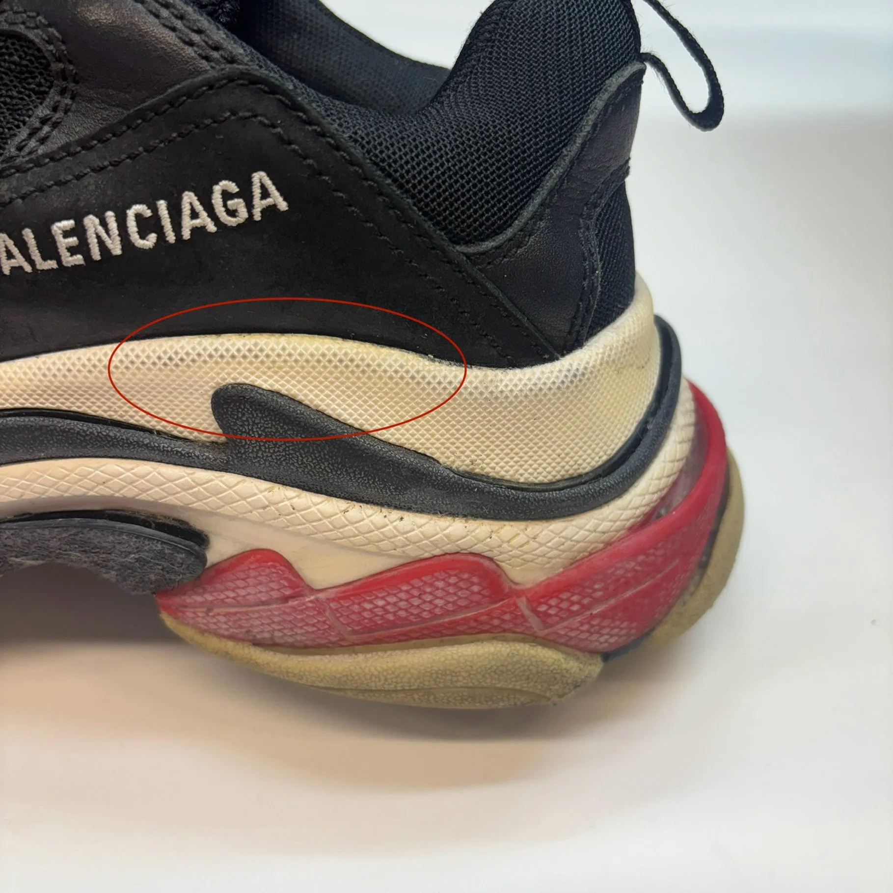 Women's Triple S Low Trainers Black Size EU 40 / UK 7